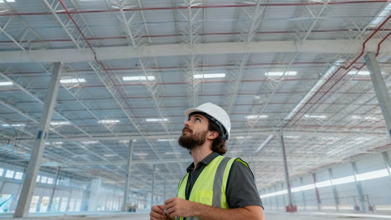 "proteção contra incêndio em galpões industriais com sprinklers ESFR e software FireGrid"